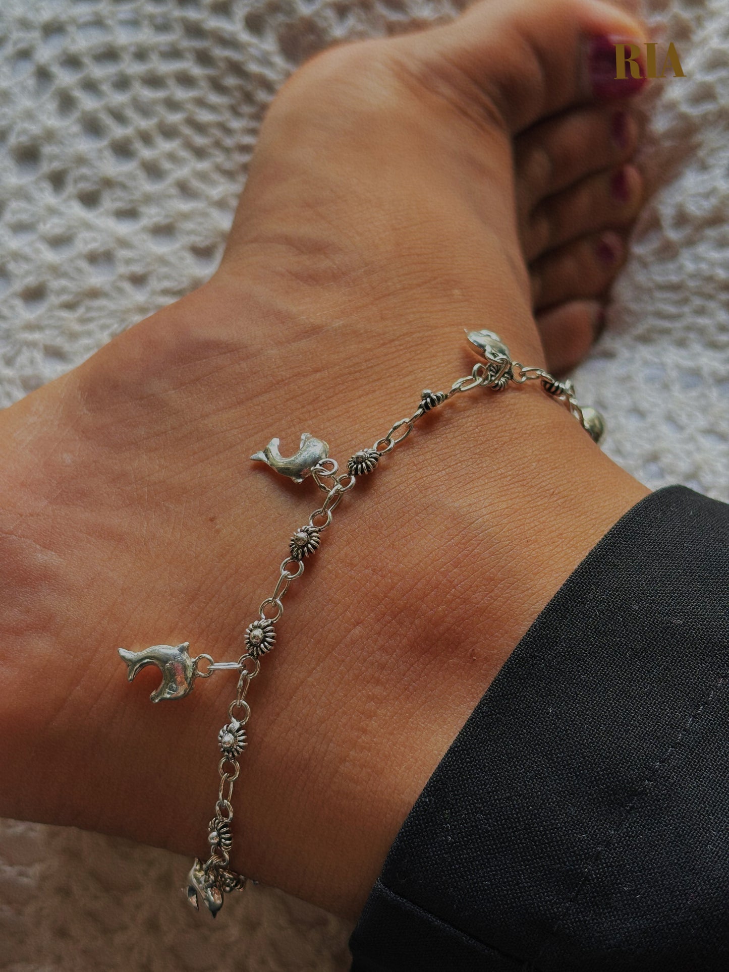 Dolphin Daisy Anklet